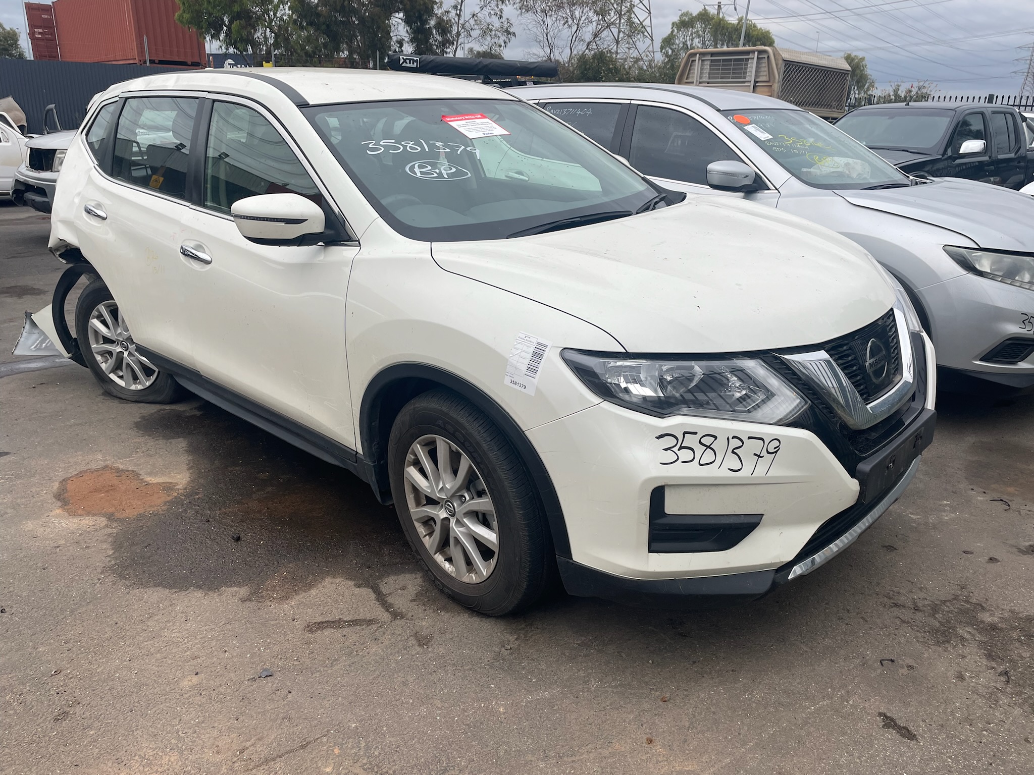 NISSAN X-TRAIL T32 QR25 WHITE 2018 WRECKING