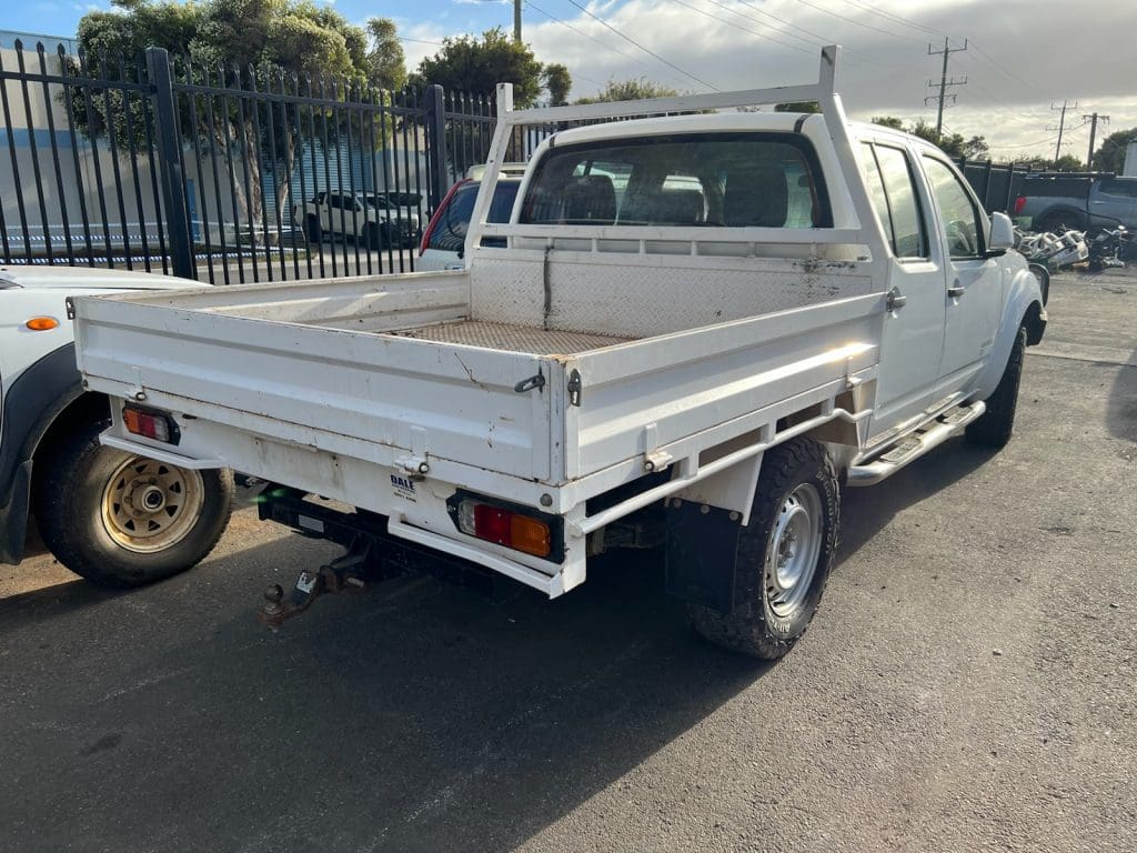 NISSAN NAVARA D40 MNT THAI RX DUALCAB YD25 2012 WHITE WRECKING