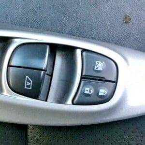 NISSAN JUKE F15 WINDOW MASTER SWITCH GENUINE USED 2011 - 2019