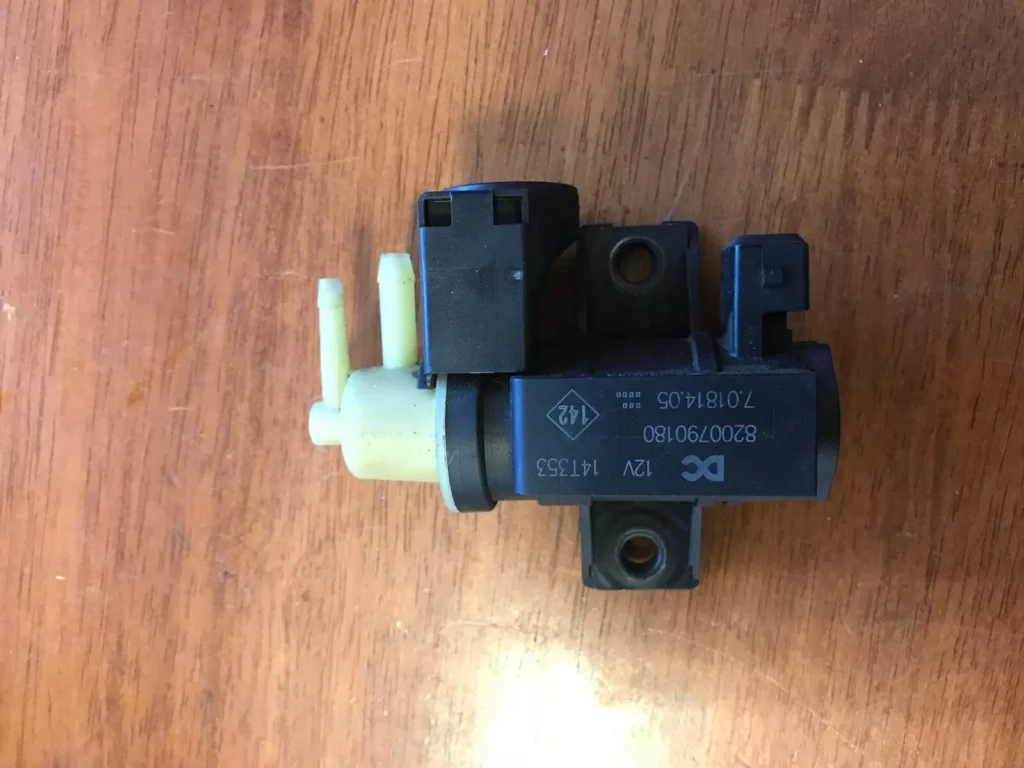 NISSAN NAVARA D23 BOOST SENSOR GENUINE USED 2016 - 2019