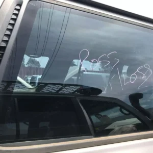 NISSAN PATROL Y61 RIGHT HAND REAR (3 ROW) WINDOW GLASS GENUINE USED 1997 - 2015