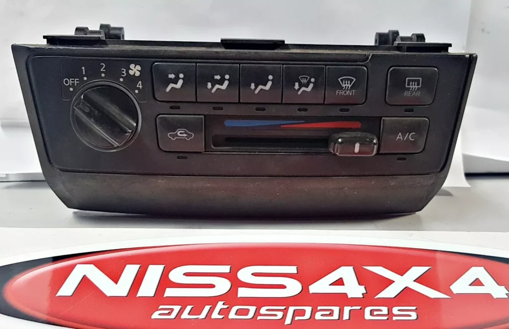 GENUINE NISSAN MAXIMA A33 ST HEATER CONTROL PANEL , SUITS 1999 - 2003