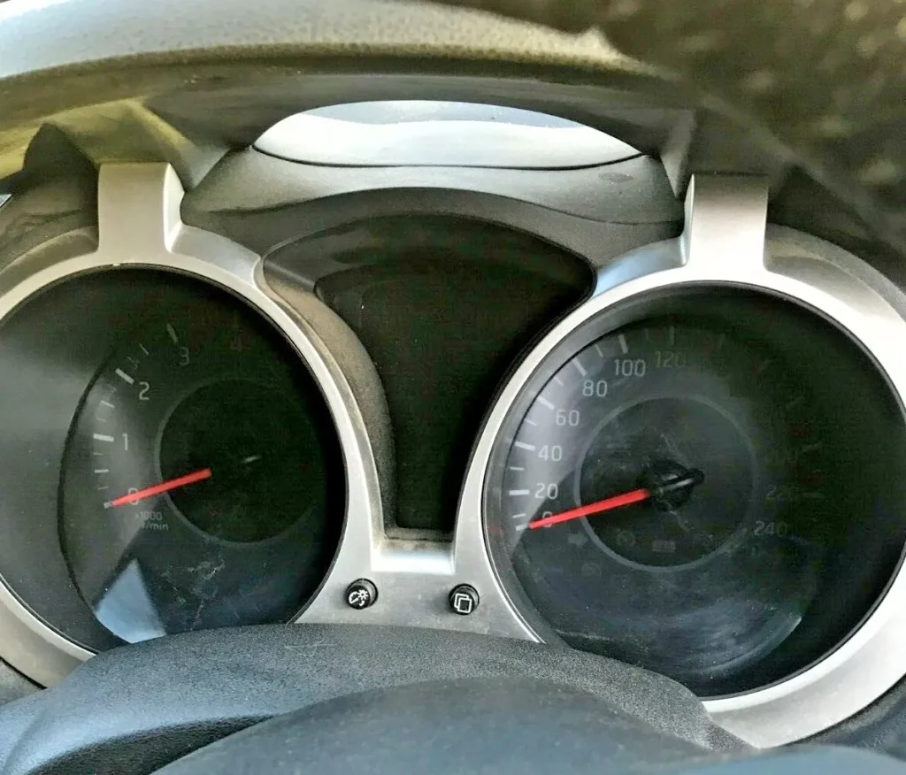 NISSAN JUKE F15 INSTRUMENT CLUSTER GENUINE USED 2011 - 2019