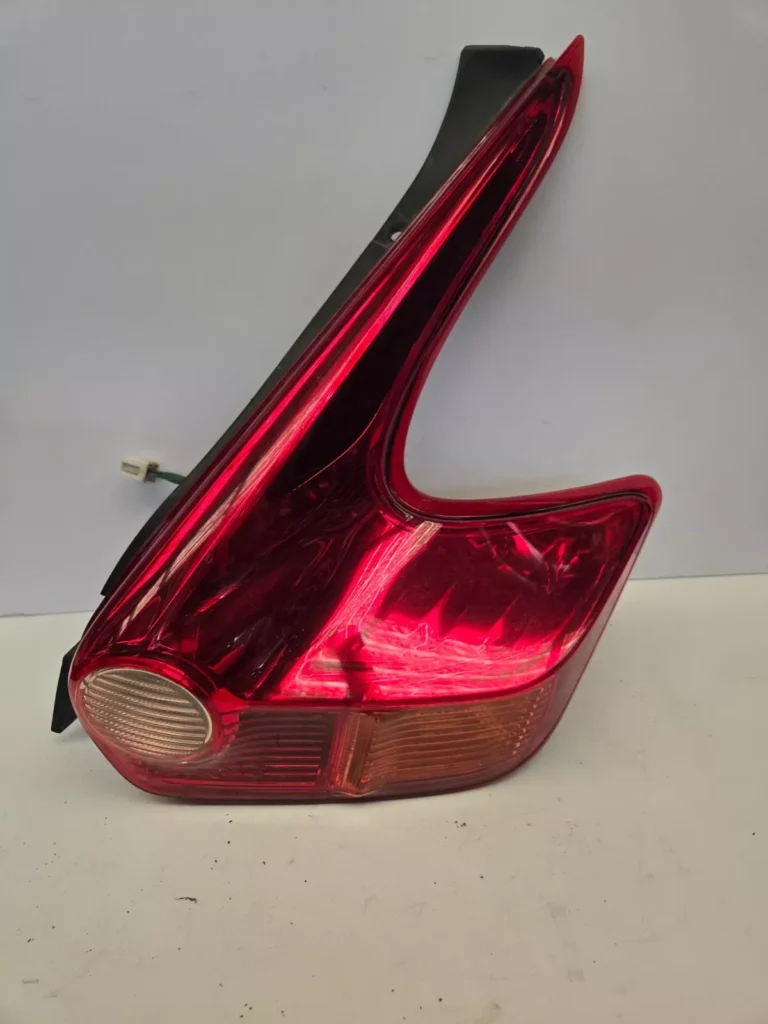 NISSAN JUKE F15 Ti RIGHT HAND SIDE MIRROR WITH INDICATOR GENUINE USED 2011 -2019